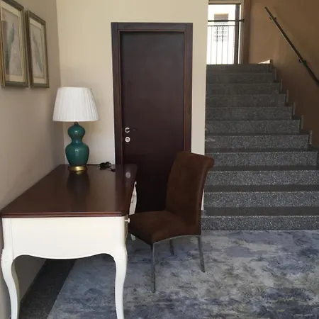 The Red Hotel apartamentowy Łozenec