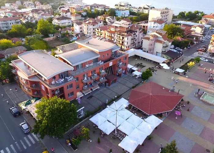 Lejlighedshotel The Red 2*