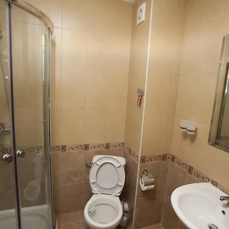 ред Aparthotel