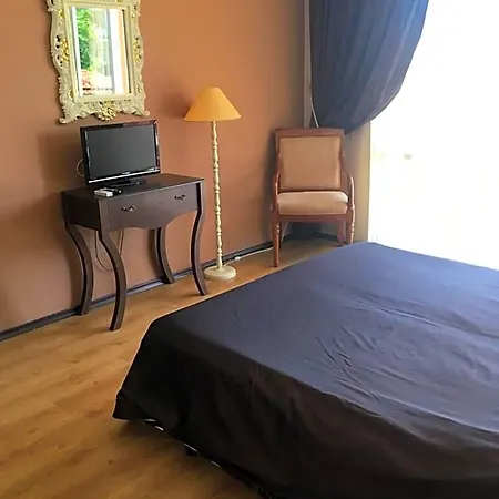The Red Aparthotel