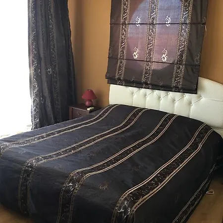 The Red Aparthotel 2*